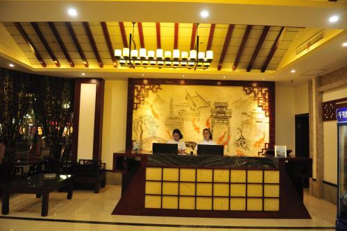 Imagen general del Hotel Thirty Six Mountain. Foto 2