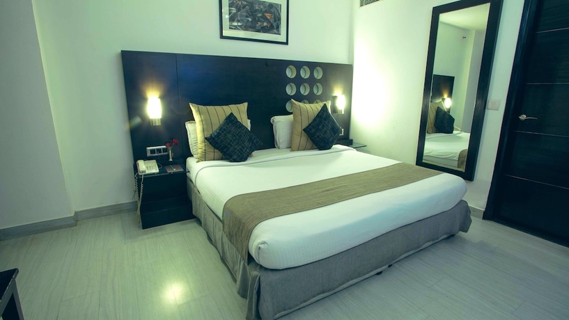 Imagen de la habitación del Hotel Thirty Three. Foto 9