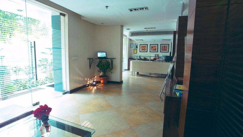 Imagen de los interiores del Hotel Thirty Three. Foto 14
