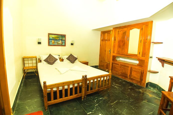 Imagen de la habitación del Hotel Thiruvambadi Beach Retreat. Foto 7