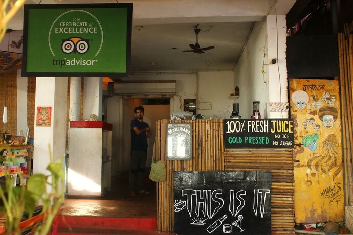 Imagen general del Hotel This Is It Beach Front Restobar. Foto 4