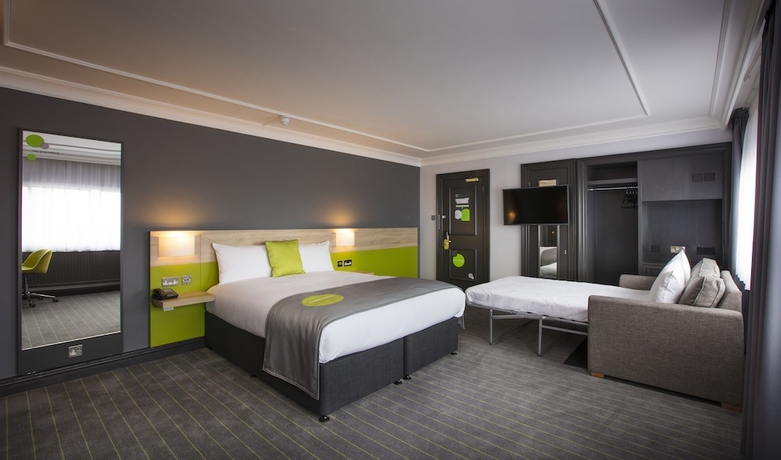 Imagen de la habitación del Hotel Thistle Express Swindon. Foto 10