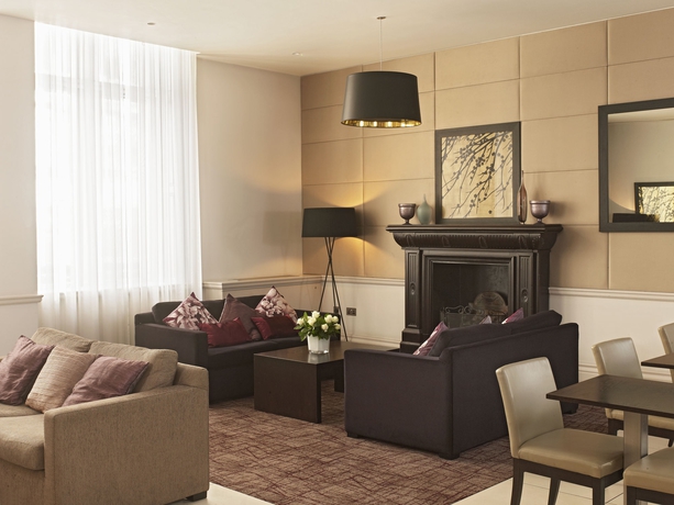 Imagen del bar/restaurante del Hotel Thistle Holborn. Foto 3