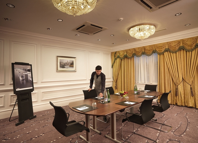 Imagen de los interiores del Hotel Thistle Holborn. Foto 11
