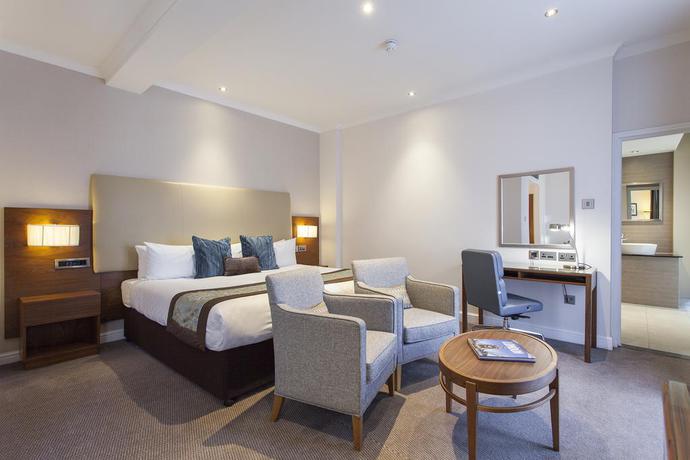 Imagen de la habitación del Hotel Thistle London Piccadilly. Foto 5