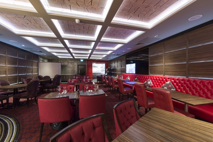 Imagen del bar/restaurante del Hotel Thistle London Piccadilly. Foto 3