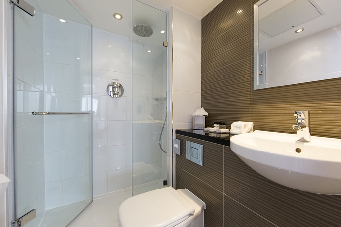 Imagen de la habitación del Hotel Thistle London Trafalgar Square. Foto 7