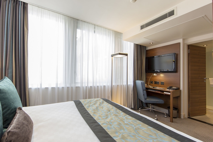 Imagen de la habitación del Hotel Thistle London Trafalgar Square. Foto 11