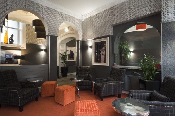 Imagen de los interiores del Hotel Thistle Suites Royal Garden. Foto 15