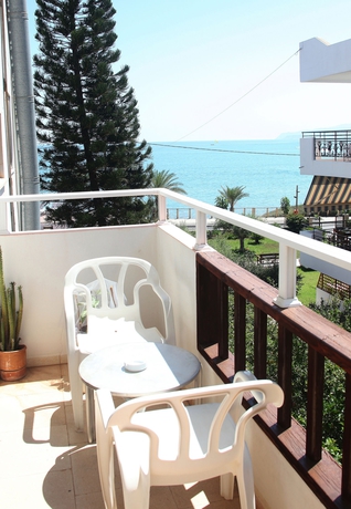 Imagen de la habitación del Hotel Thisvi. Foto 6