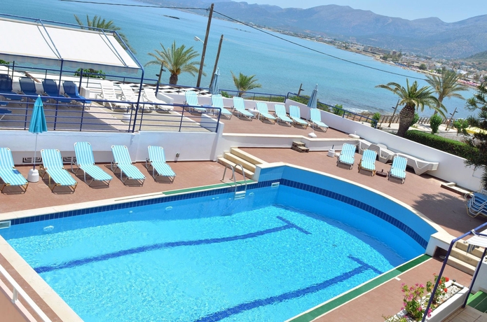 Imagen de la piscina del Hotel Thisvi. Foto 15