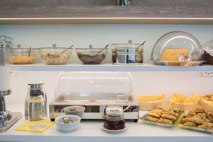 Imagen del bar/restaurante del Hotel Tholos. Foto 5