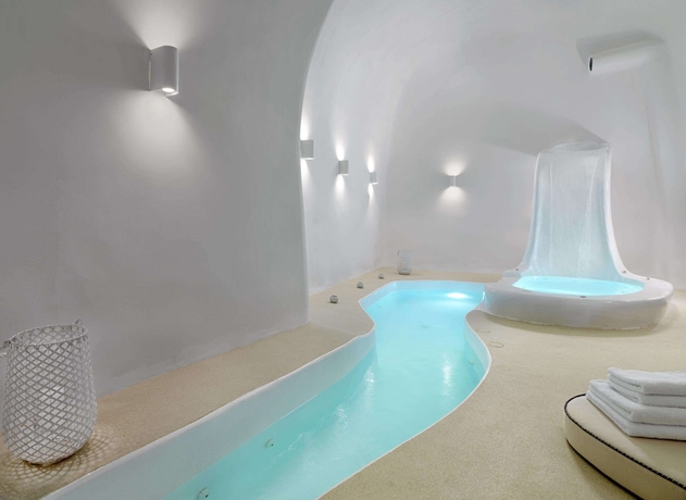 Imagen de la piscina del Hotel Tholos Resort. Foto 19