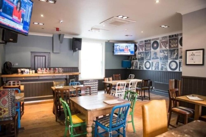 Imagen del bar/restaurante del Hotel Thomas James. Foto 3