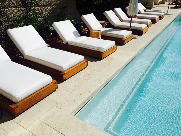 Imagen de la piscina del Hotel Thompson Beach House. Foto 16