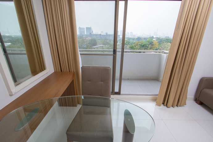 Imagen de la habitación del Hotel Thomson Huamark. Foto 12