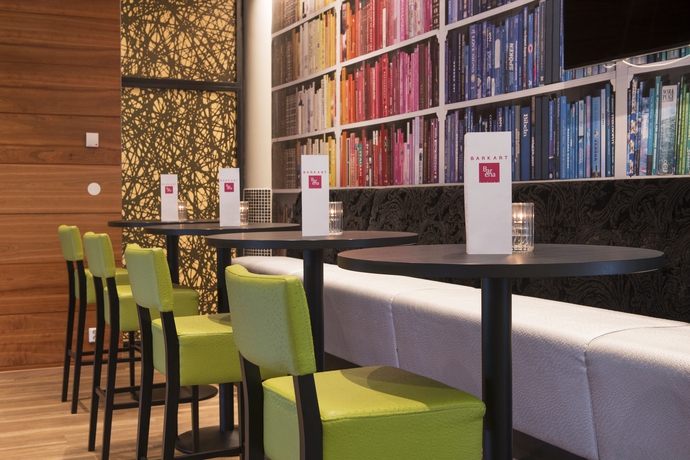 Imagen del bar/restaurante del Hotel Thon Arena. Foto 2