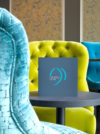 Imagen del bar/restaurante del Hotel Thon Bristol Stephanie. Foto 3