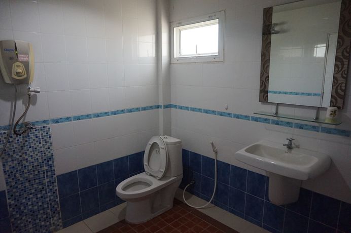 Imagen de la habitación del Hotel Thon Koon Resort. Foto 11