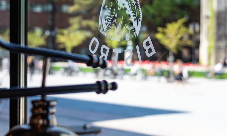 Imagen del bar/restaurante del Hotel Thon Partner Parken. Foto 5