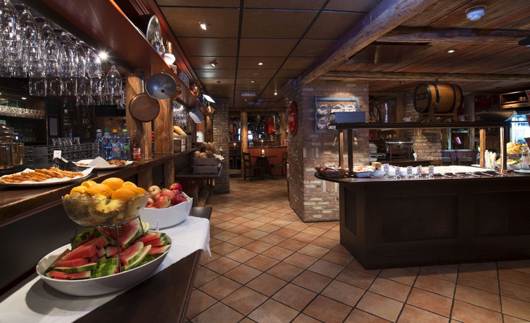 Imagen del bar/restaurante del Hotel Thon Polar. Foto 5