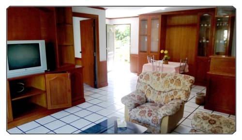 Imagen de la habitación del Hotel Thong Paeka. Foto 3