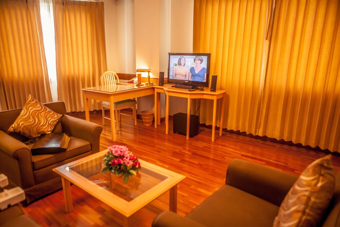 Imagen de los interiores del Hotel Thong Tarin. Foto 13