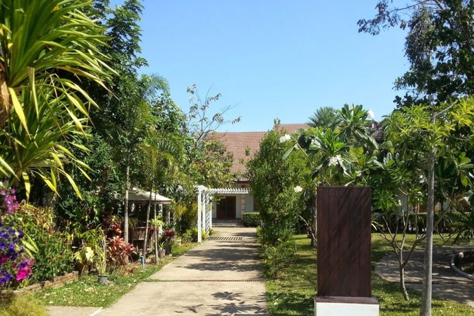 Imagen de los exteriores del Hotel Thongpaeka. Foto 6