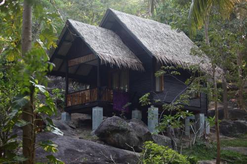 Imagen de la habitación del Hotel Thongtapan Resort. Foto 3