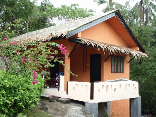 Imagen de la habitación del Hotel Thongtapan Resort. Foto 15