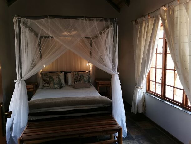 Imagen general del Hotel Thornhill Safari Lodge. Foto 1