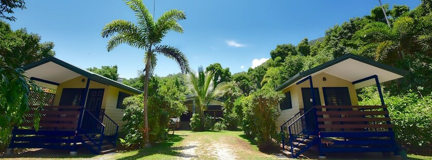 Imagen general del Hotel Thornton Beach Bungalows. Foto 17