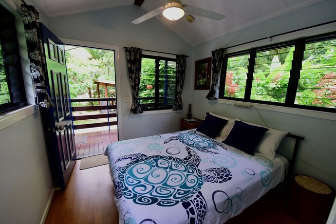 Imagen de la habitación del Hotel Thornton Beach Bungalows. Foto 19