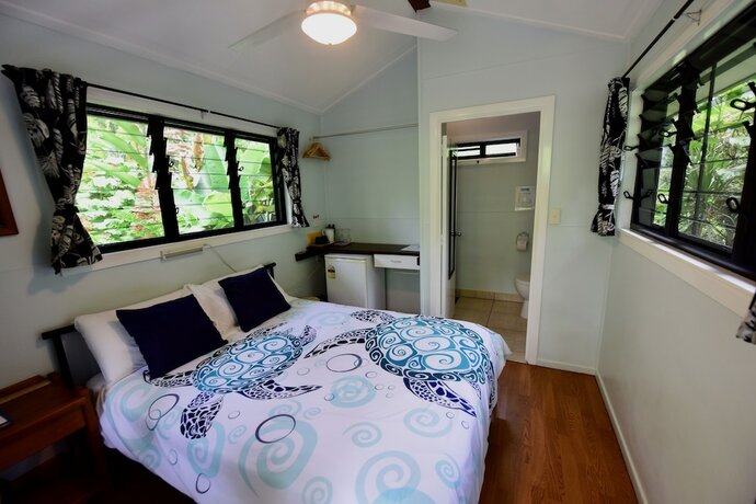 Imagen de la habitación del Hotel Thornton Beach Bungalows. Foto 20