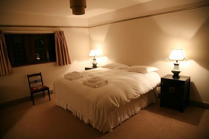 Imagen de la habitación del Hotel Thornton Manor Estates. Foto 11