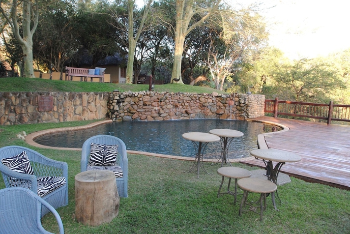 Imagen de la piscina del Hotel Thornybush Waterside Lodge. Foto 16