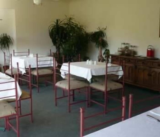 Imagen del bar/restaurante del Hotel Thornycroft Lodge. Foto 2