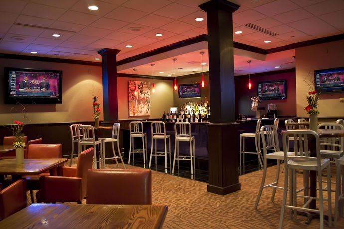 Imagen del bar/restaurante del Hotel Thousand Hills Resort. Foto 4