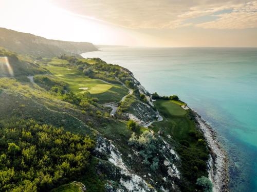 Imagen general del Hotel Thracian Cliffs Golf & Beach Resort. Foto 1