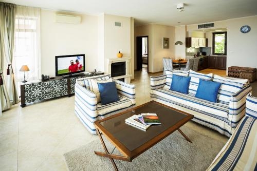 Imagen de la habitación del Hotel Thracian Cliffs Golf & Beach Resort. Foto 8