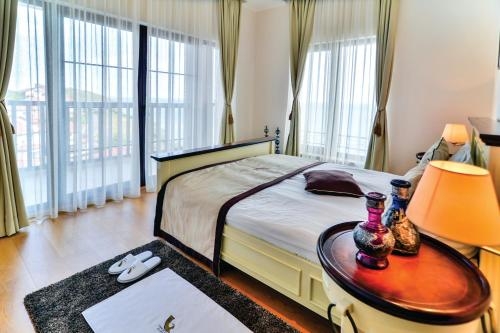 Imagen de la habitación del Hotel Thracian Cliffs Golf & Beach Resort. Foto 10