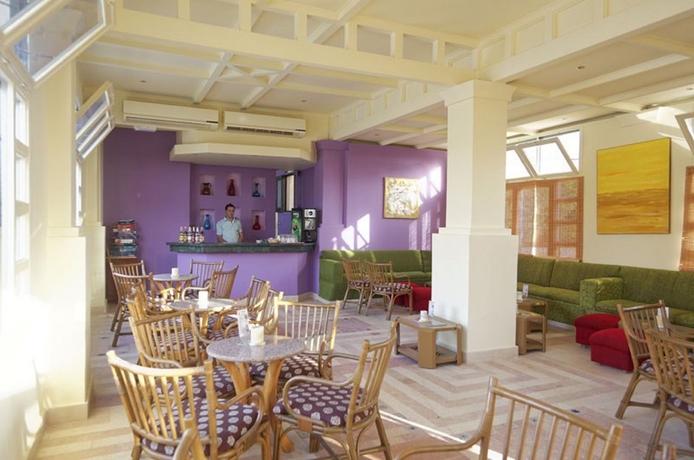 Imagen de los interiores del Hotel Three Corners Rihana Inn. Foto 11