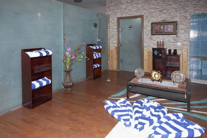 Imagen de la piscina del Hotel Three Corners Sea Beach Resort. Foto 16