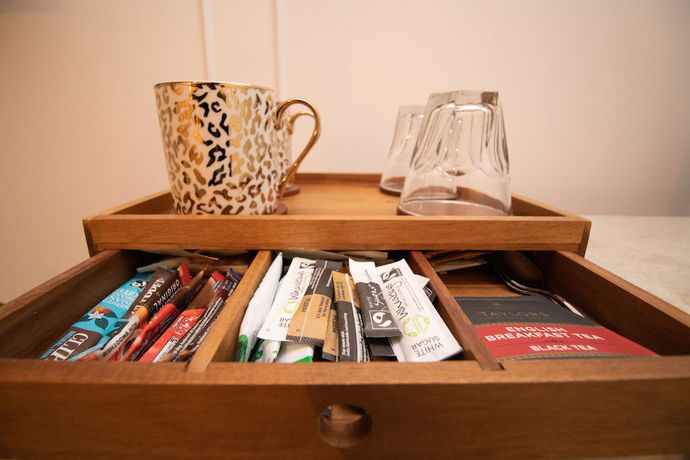 Imagen de la habitación del Hotel Three Falcons. Foto 20