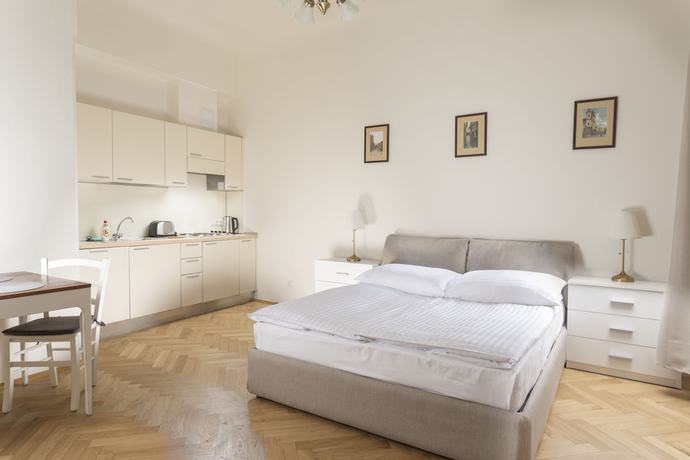 Imagen de la habitación del Hotel Three Golden Crowns Apartments. Foto 9