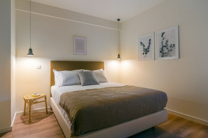 Imagen de la habitación del Hotel Three House. Foto 18