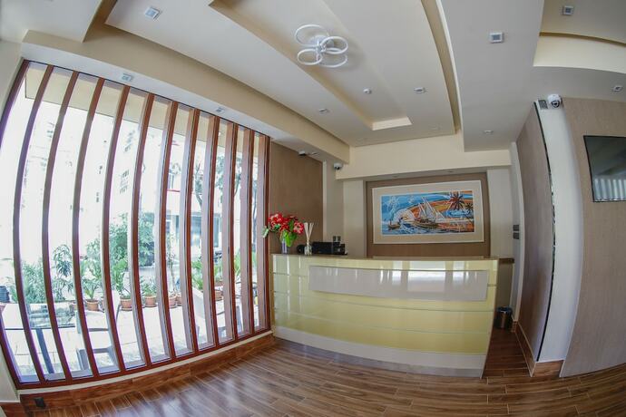 Imagen general del Hotel Three Inn. Foto 5