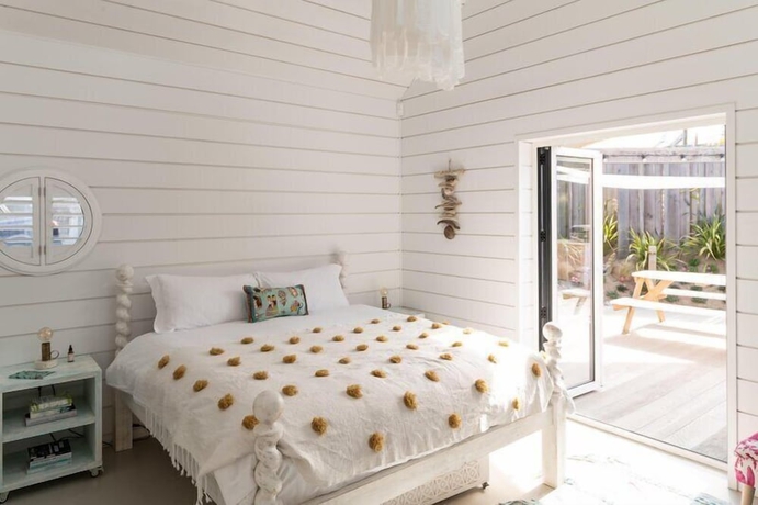 Imagen de la habitación del Hotel Three Mile Beach. Foto 13