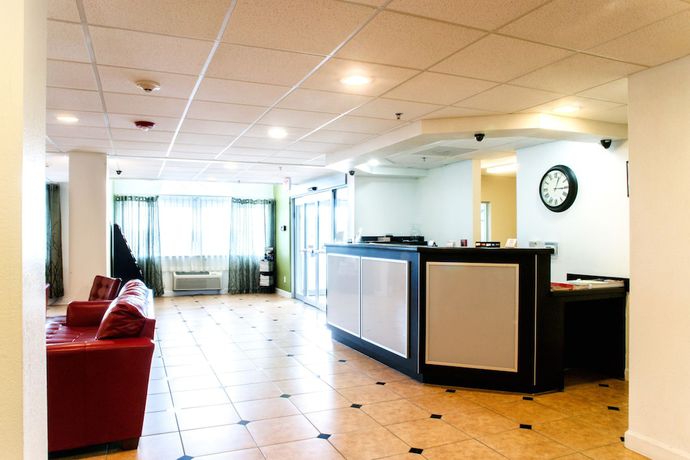 Imagen de los interiores del Hotel Three Rivers Inn And Suites. Foto 19