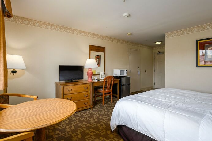 Imagen de la habitación del Hotel Three Rivers Inn, Sedro-Woolley. Foto 11